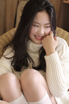 裴秀智三级露全乳电影